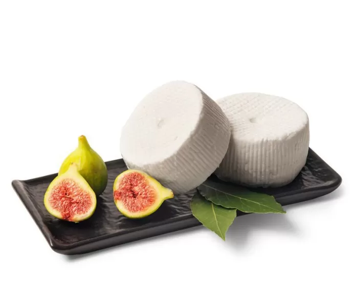 Formaggio Cacioricotta di mucca pugliese Formaggio Cacioricotta di mucca pugliese