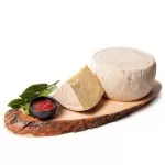 Formaggi Pecorino pugliese prodotto caseario made in Valle d'Itria